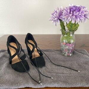 ChristIan Siriano Black Suede Leather Closed Toe Heels Size 6